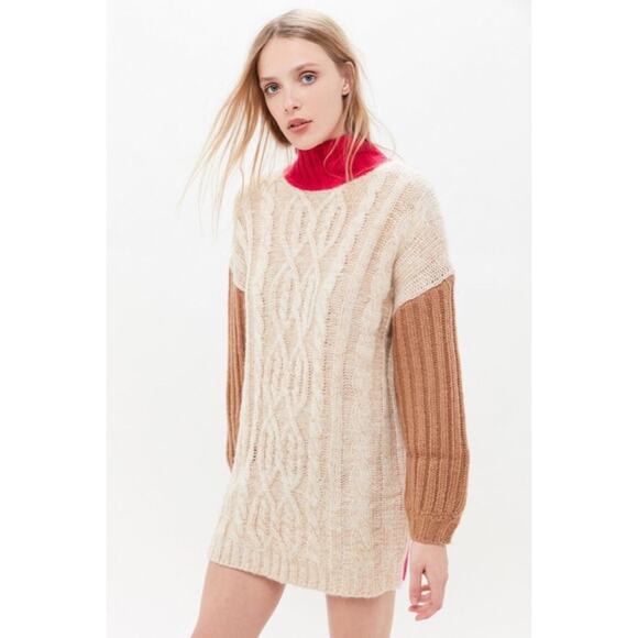 Moon River Cable Knit Sweater Dress - Picture 3 of 11